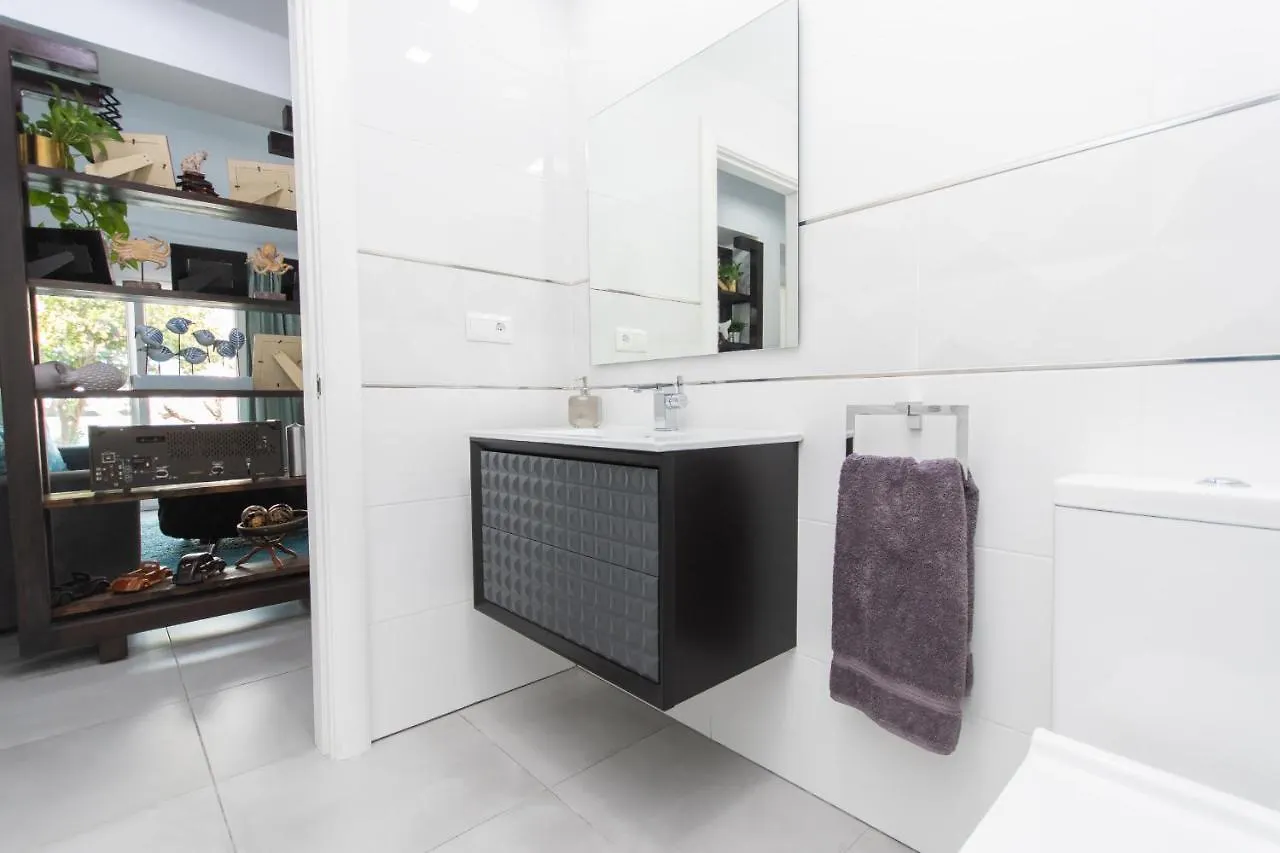 Villa Cubo's Cozy&Modern Sol de Málaga 0*,